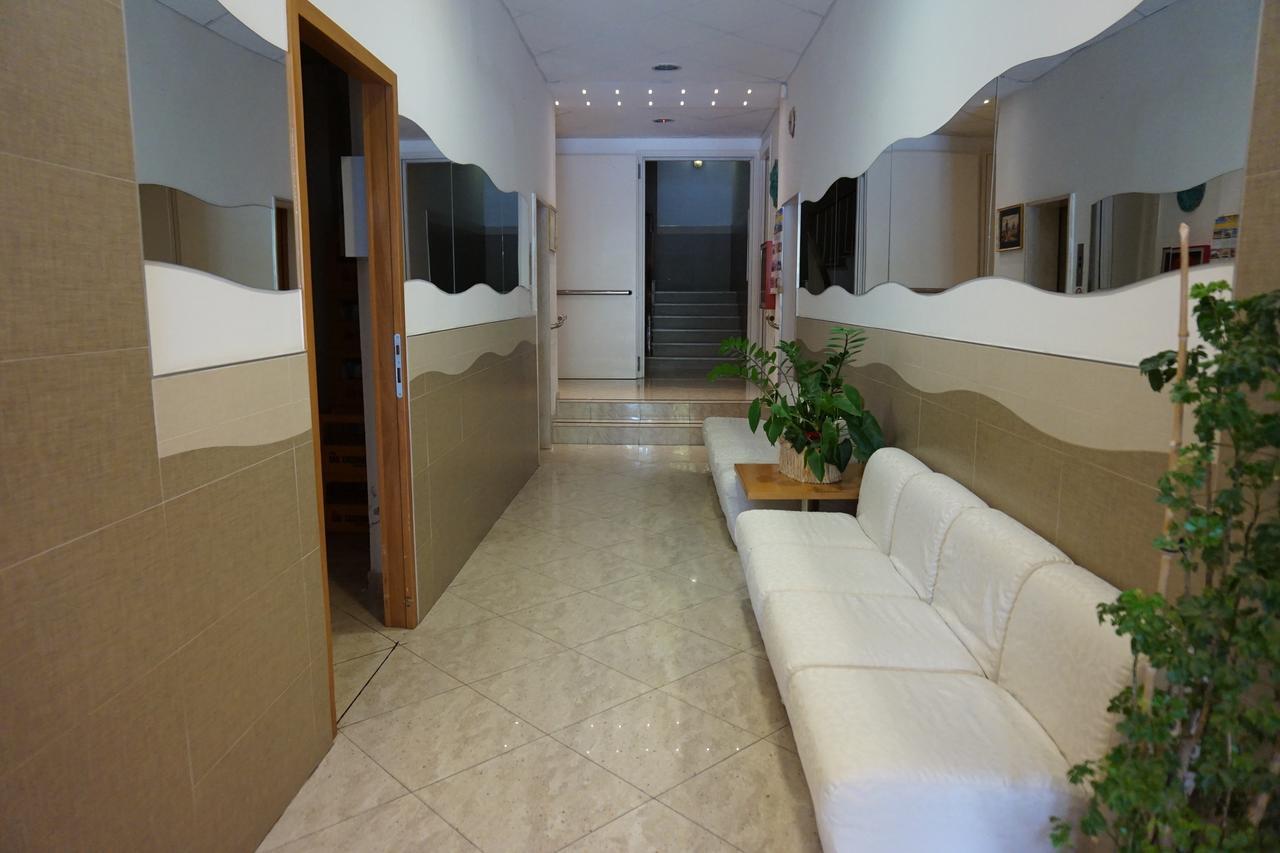Hotel Angelus Римини Экстерьер фото